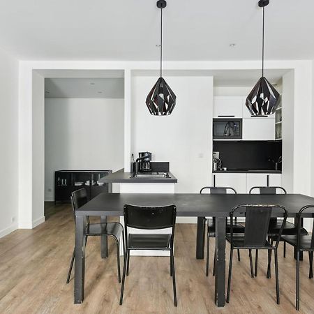 Elégant appartement dans le quartier Concorde à Parigi Esterno foto