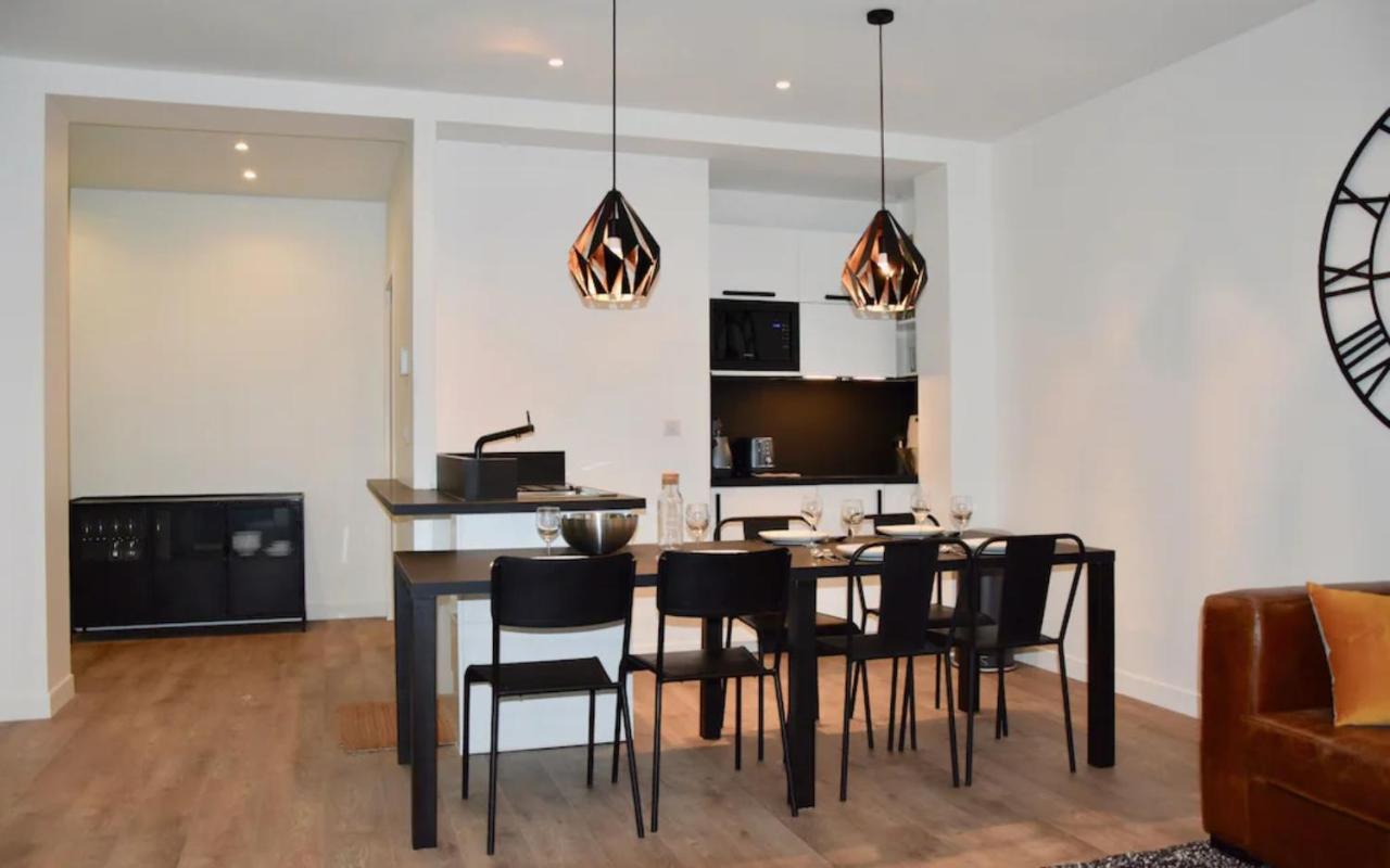 Elégant appartement dans le quartier Concorde à Parigi Esterno foto
